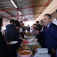 Bursa depremzedeler için tek yürek 