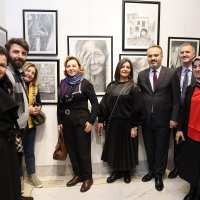 ‘Renk ve Ahenk’ sergisine renkli açılış  