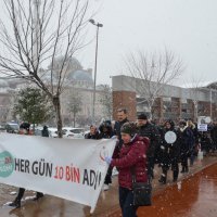 Sigarasız bir dünya için yürüdüler 