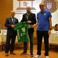 Efeler tecrübelerini aktardı 