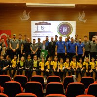 Efeler tecrübelerini aktardı 