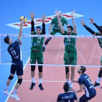 Tribünde özel buluşma 