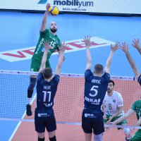 Tribünde özel buluşma 