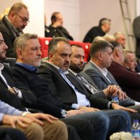 Tribünde özel buluşma 