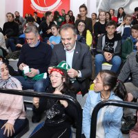 Tribünde özel buluşma 