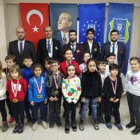 Satrançta Büyükşehir rüzgarı 