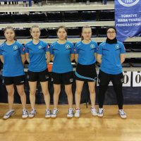 Genç raketler yenilgisiz bitirdi 