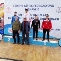 Gençlerden 2 gümüş madalya 