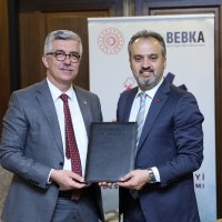 Yaşlı olabilirsiniz ama yalnız değilsiniz  