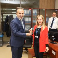 Büyükşehir’de gün, kadınların  