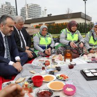 Büyükşehir’de gün, kadınların  
