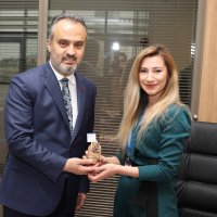 Büyükşehir’de gün, kadınların  