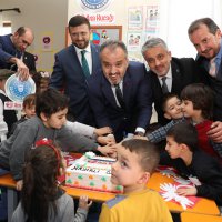 Gelecek ‘Ana Kucağı’nda şekilleniyor 