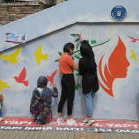 Nalbantoğlu kadınlarla renklendi 