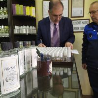 Zabıta corona fırsatçılarına göz açtırmıyor 