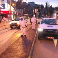 Tarihi caddeye korona çıkarması 