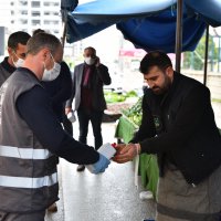 Maskeler Büyükşehir’den tedbir vatandaştan  