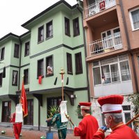 ‘Korona’ gölgesinde fetih yürüyüşü  