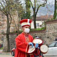 ‘Korona’ gölgesinde fetih yürüyüşü  