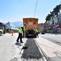 Tramvay yolunda hummalı çalışma 