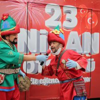 Çocuklara 23 Nisan sürprizi  