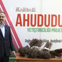 125 bin ahududu fidanı üreticiyle buluştu 