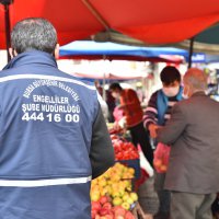 Karantinaya alınan mahallenin pazar alışverişi Büyükşehir’den 