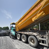 Bursa’da 7/24 asfalt mesaisi  