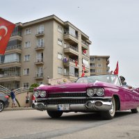 Klasik araçlarla 19 Mayıs kutlaması 