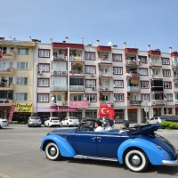 Klasik araçlarla 19 Mayıs kutlaması 