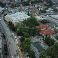 Cuma hasreti parkları doldurdu  