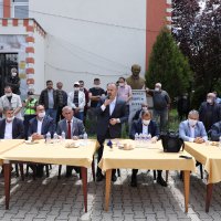 Büyükşehir afet mağduru köylünün yanında 