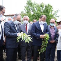 Büyükşehir afet mağduru köylünün yanında 