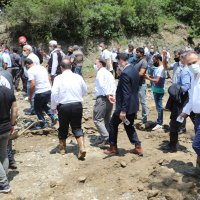 Sel gitti geriye enkazı aldı 