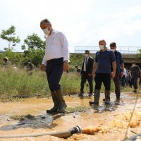 Sel gitti geriye enkazı aldı 