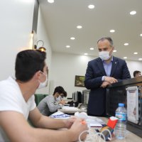 Üniversite adaylarına Başkan morali  