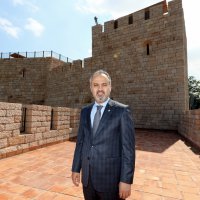 Surları kuşatan binalar kaldırıldı 