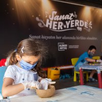 Mahallede spor ve sanat var  