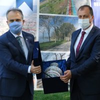 İznik sahili nakış gibi işlendi 