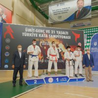 Başkan Aktaş’tan Türkiye şampiyonlarına madalya 