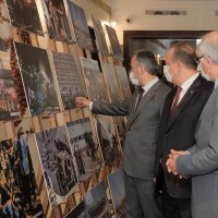 Şehitlikte duygusal anma 
