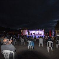 Bir TIR dolusu tiyatro 