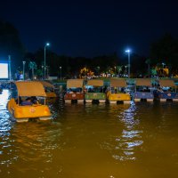 Su üstünde sinema keyfi 