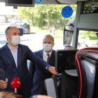 Otobüs terminalinde yolculara bayram sürprizi 