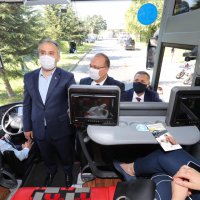 Otobüs terminalinde yolculara bayram sürprizi 