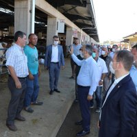 Başkan Aktaş’dan modern Kurban Pazarı’na ziyaret 