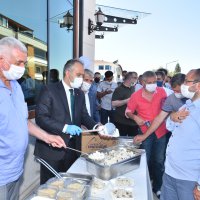 Başkan Aktaş, vatandaşlarla bayramlaştı 