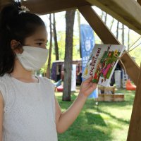 Kitapla aranıza mesafe koymayın 