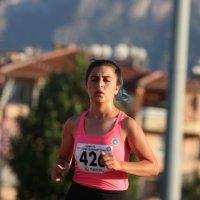 Büyükşehir atletizmde kupalara abone 