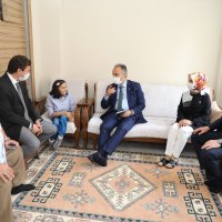 Başkan Aktaş’tan engelli yazar Zehra’ya tebrik  